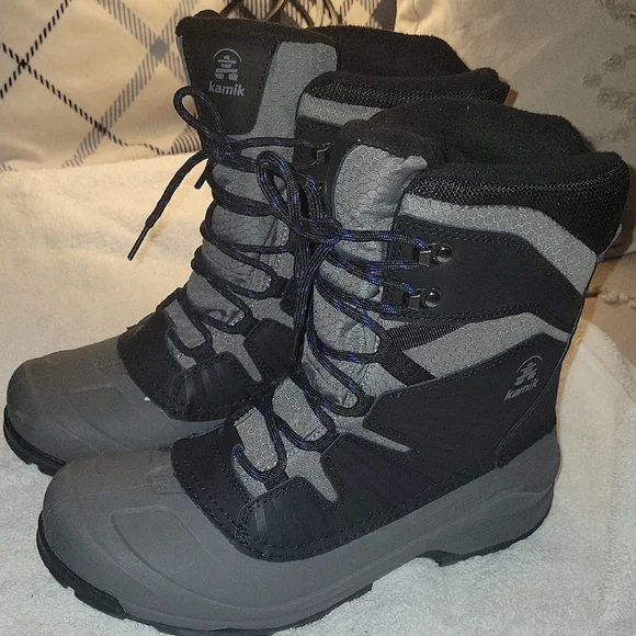 Kamik Men's Black and Gray Snow Boots - Picture 1 of 5